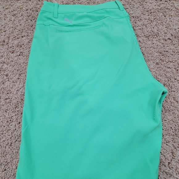 Puma Jackpot Golf Shorts size 40 - Picture 1 of 3